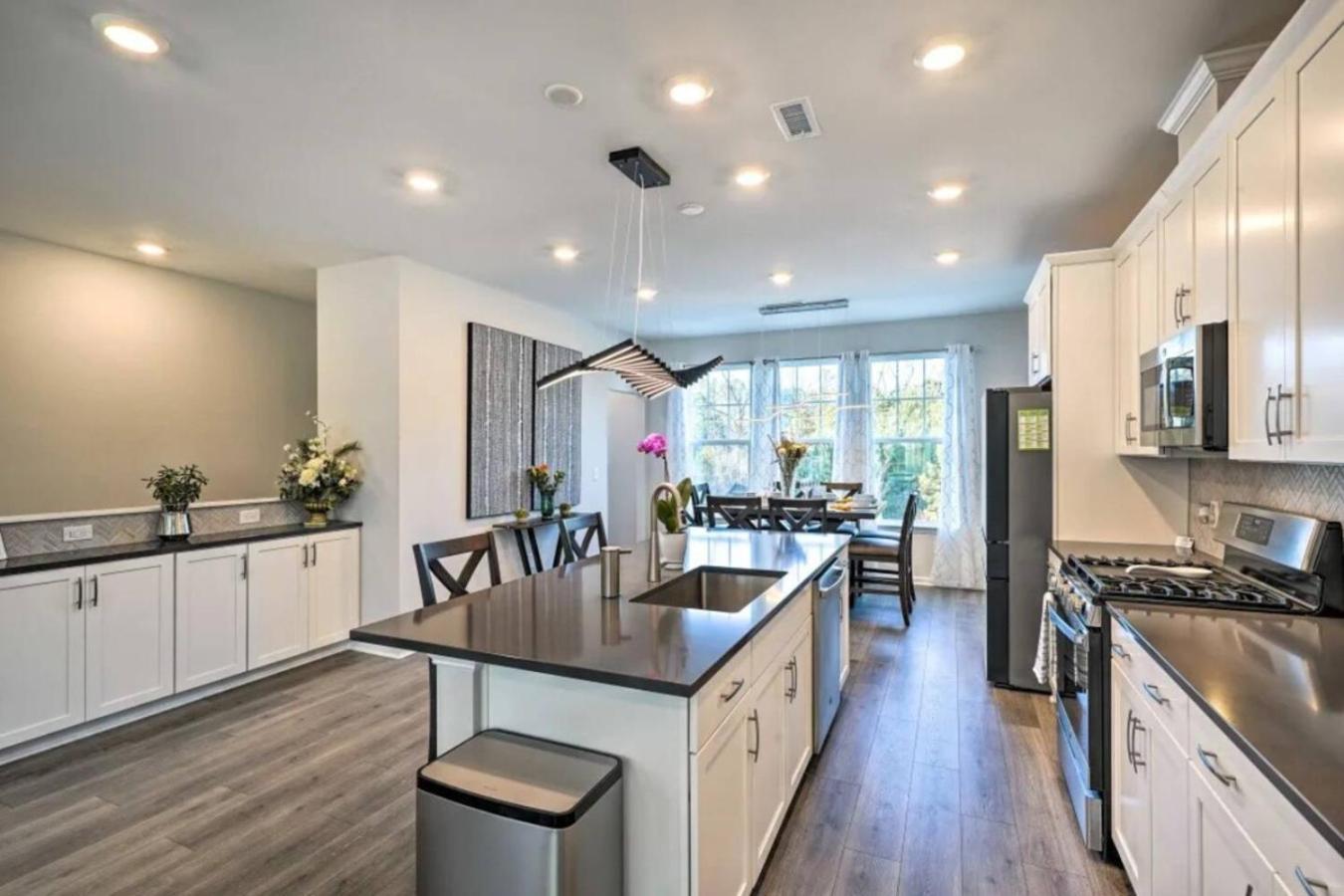 The Villas Buckingham 10 Mins To Rdu Airport Duke Downtown Дърам Екстериор снимка
