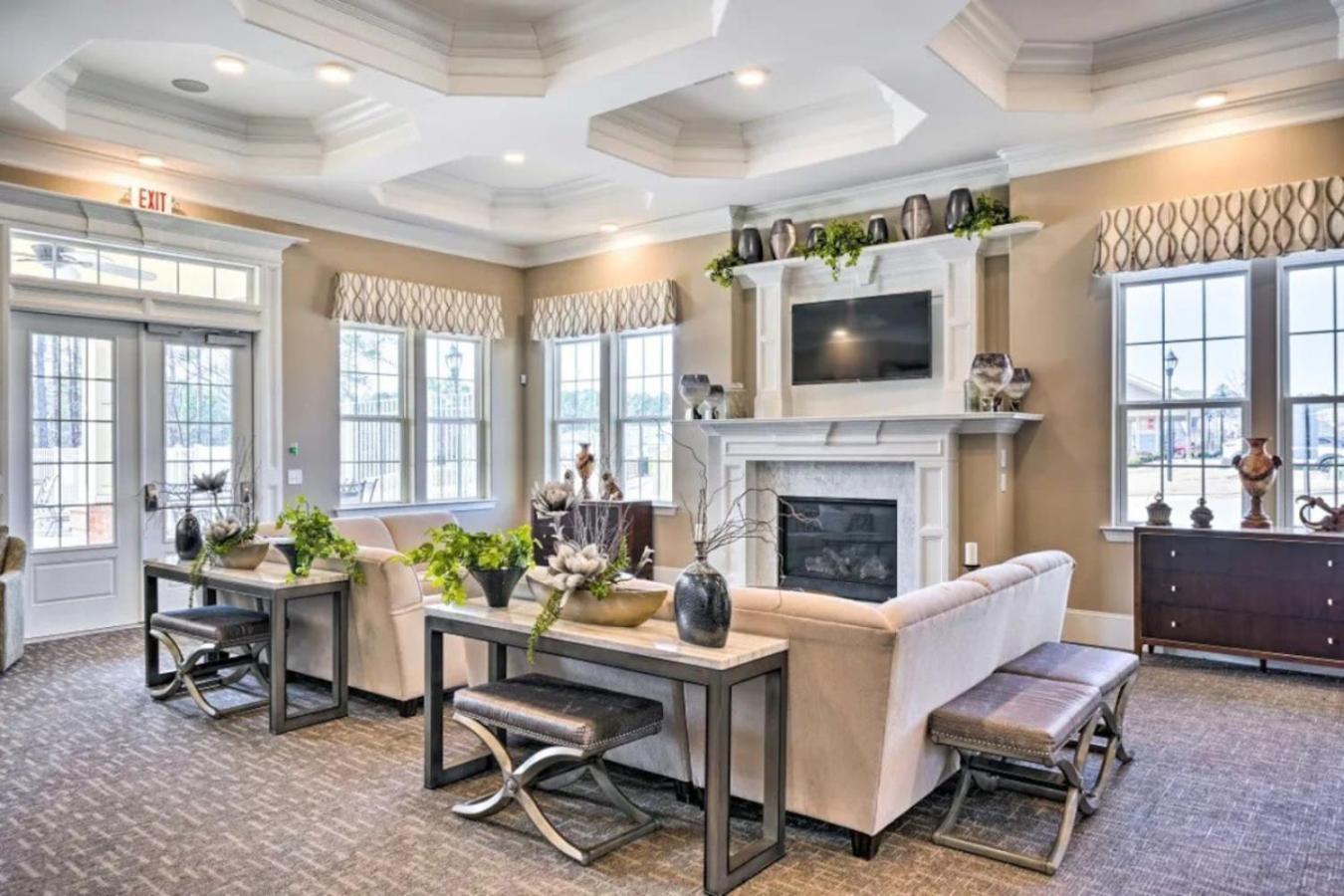 The Villas Buckingham 10 Mins To Rdu Airport Duke Downtown Дърам Екстериор снимка