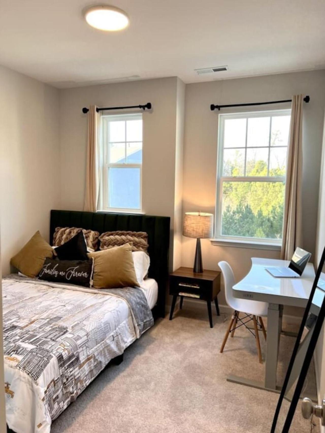The Villas Buckingham 10 Mins To Rdu Airport Duke Downtown Дърам Екстериор снимка